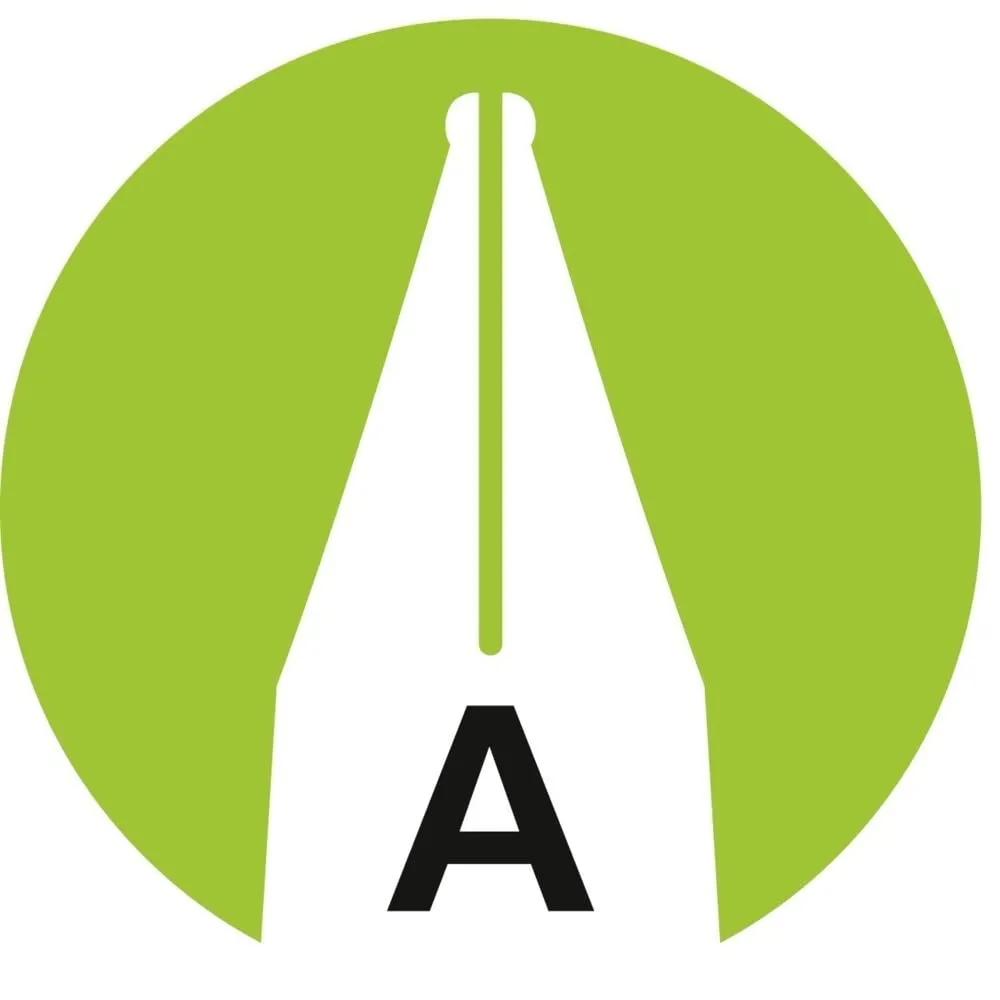 STABILO EASYbuddy - School Fountain Pen For Beginners, With Erasable Blue Ink And Adapted Nib - Purple/Magenta