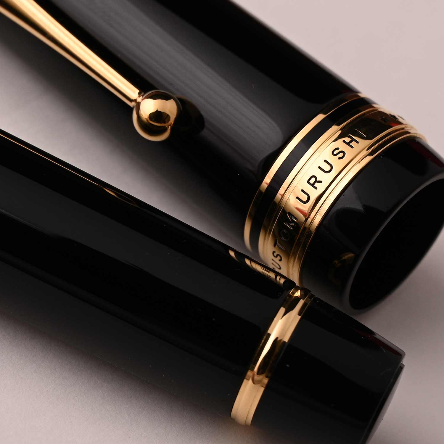 PILOT | CUSTOM URUSHI | 18K Gold With Rhodium Plating Black | Fountain Pen | Medium