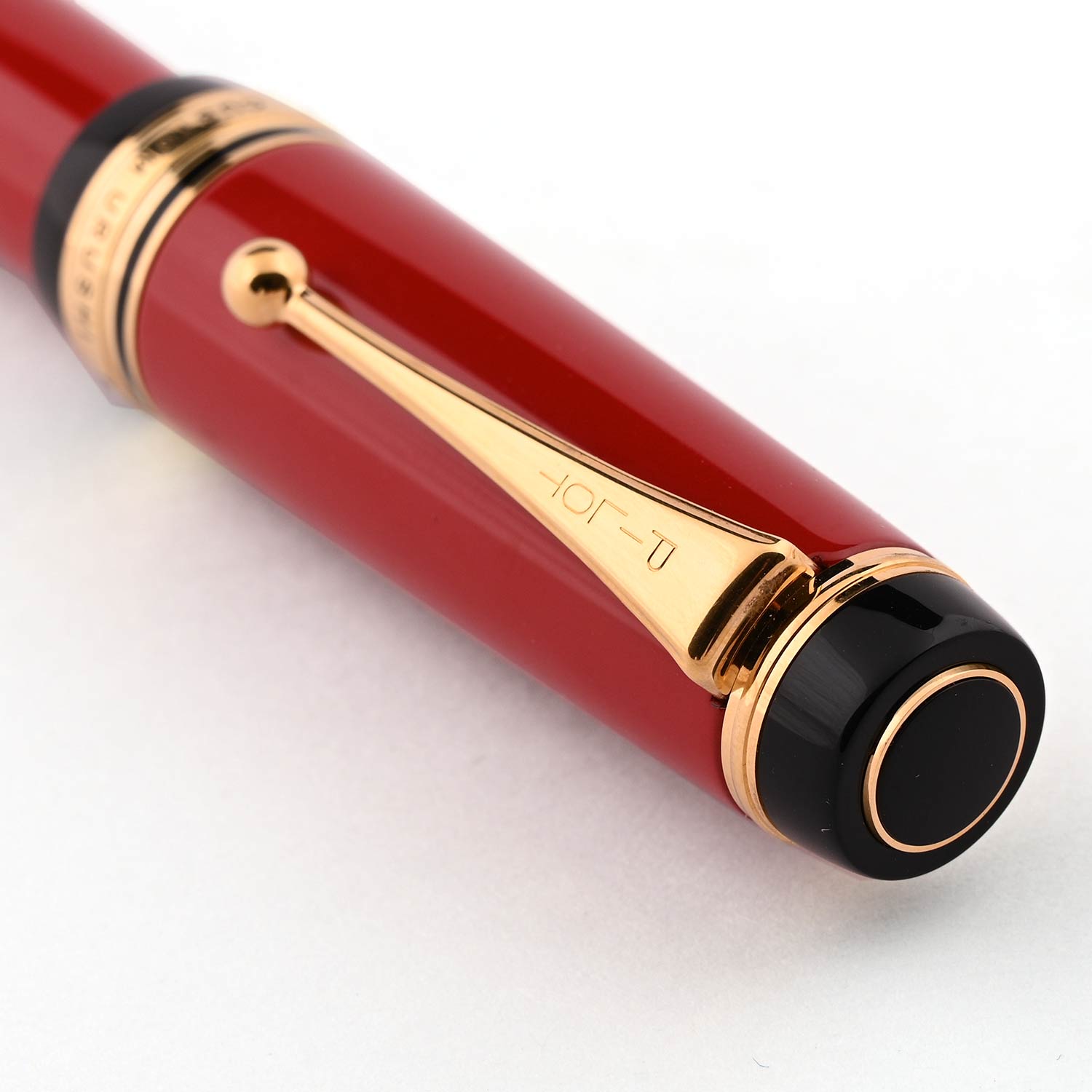 Pilot Custom Urushi Fountain Pen – Vermilion Red | 18K Gold Nib With Rhodium Plating | Broad
