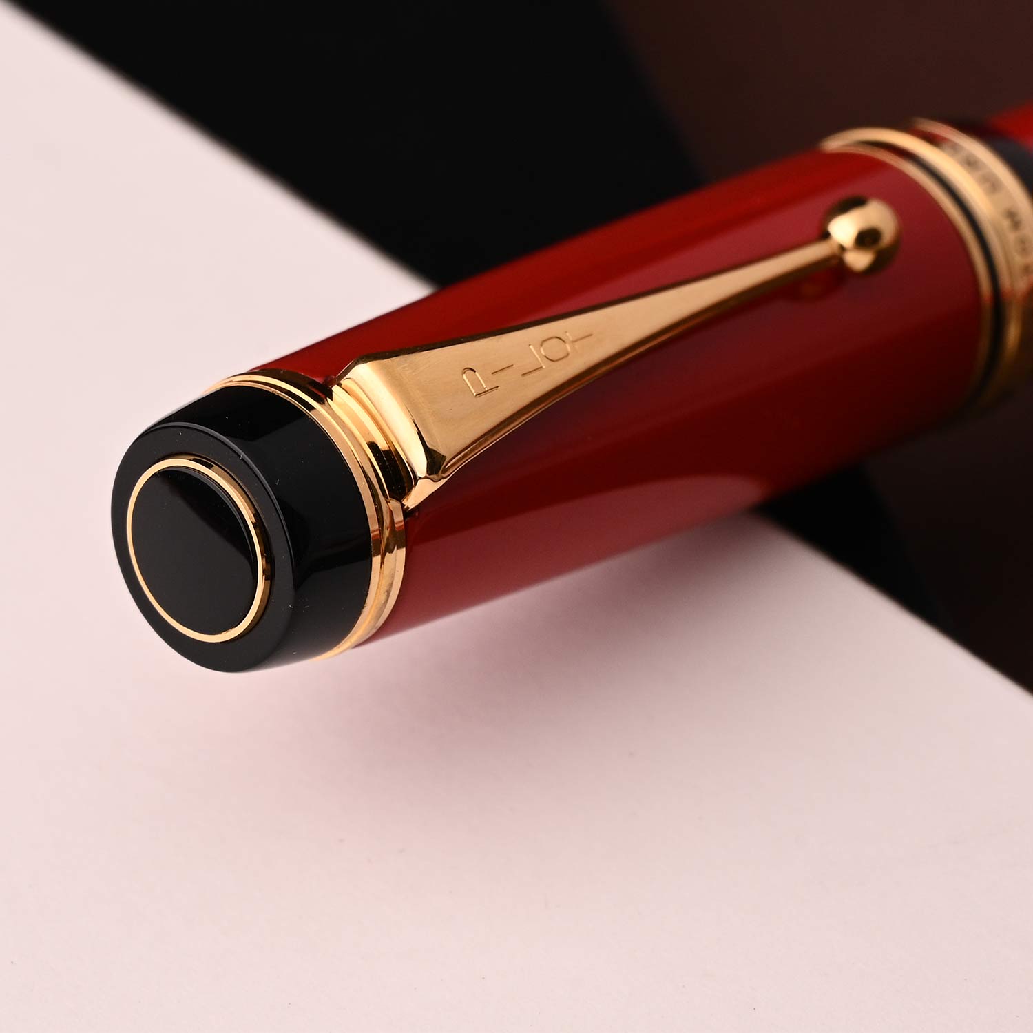 Pilot Custom Urushi Fountain Pen – Vermilion Red | 18K Gold Nib With Rhodium Plating | Broad
