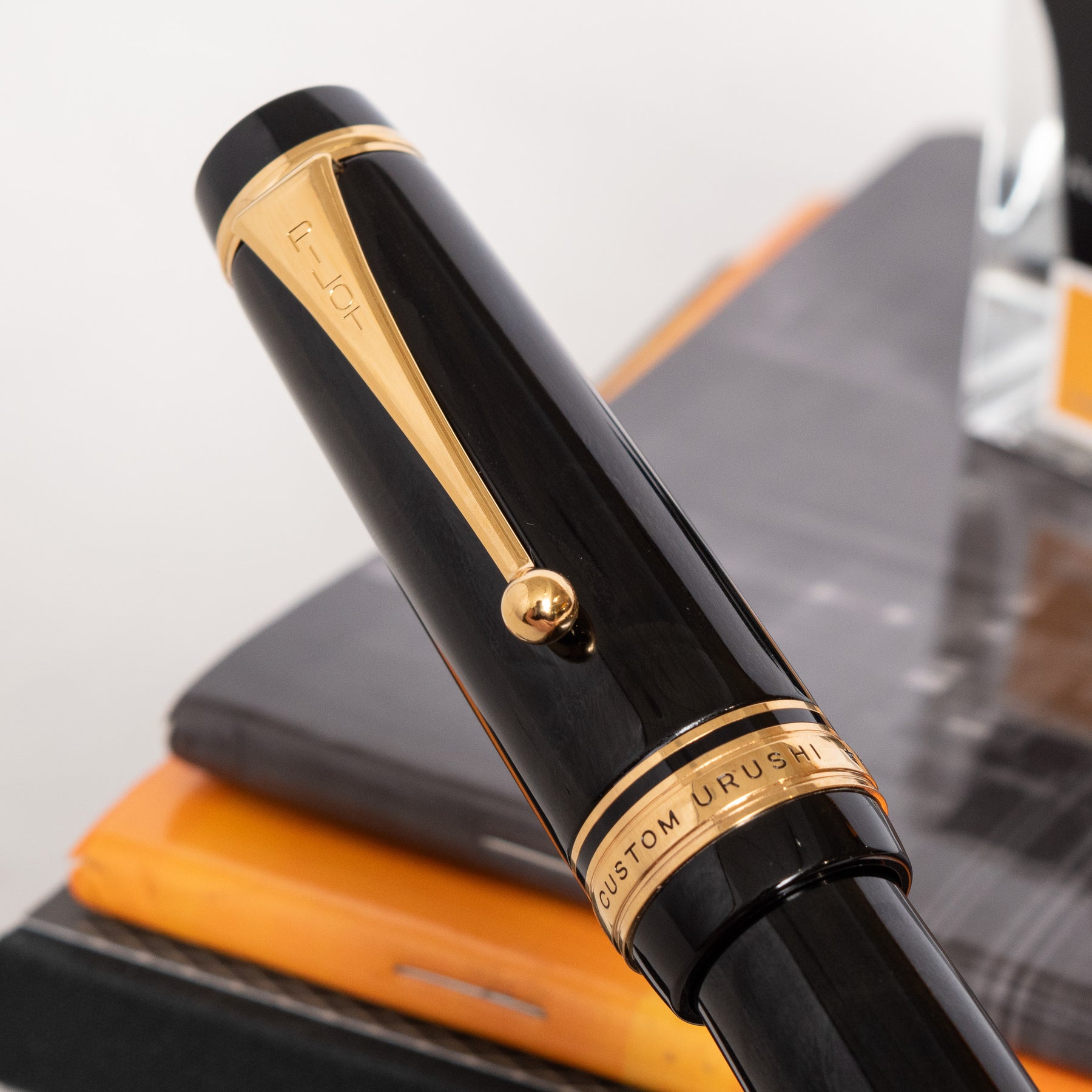 PILOT | CUSTOM URUSHI | 18K Gold With Rhodium Plating Black | Fountain Pen | Medium